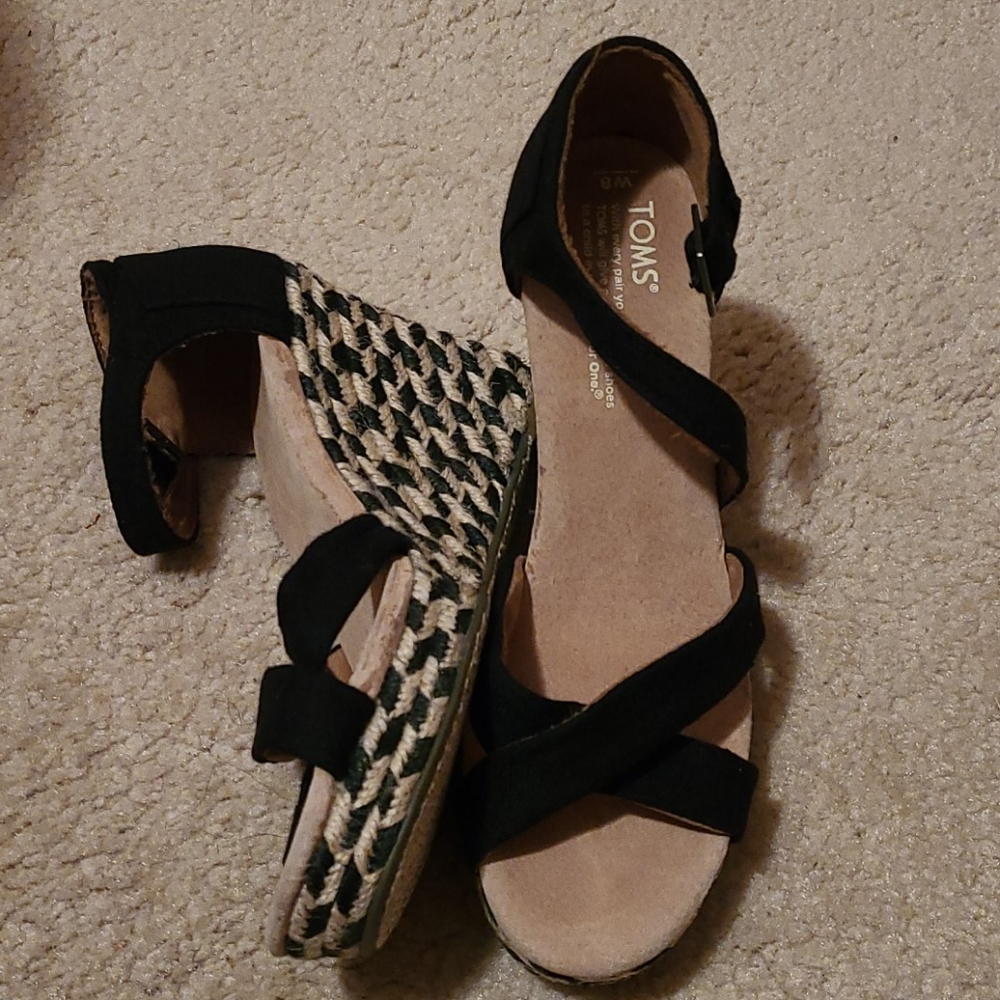 Toms🤎🖤🤎🖤